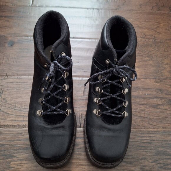 Sorel Black Ankle Boots - Picture 6 of 9